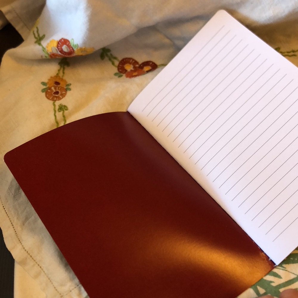 Small lines note book - Picture 3 of 3